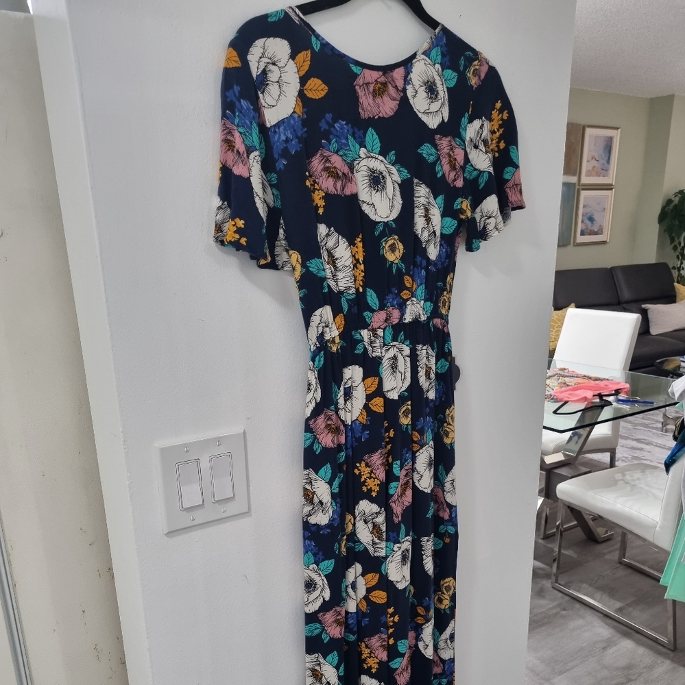Jumpsuit flowers